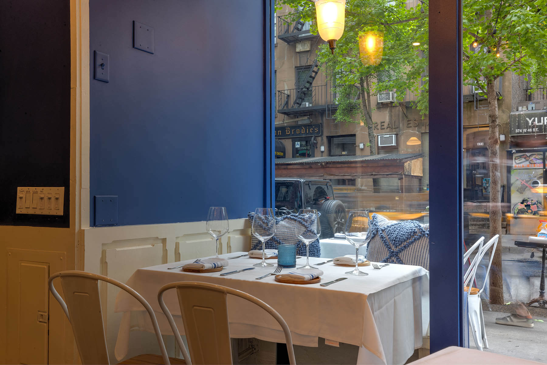 2nd floor dining room